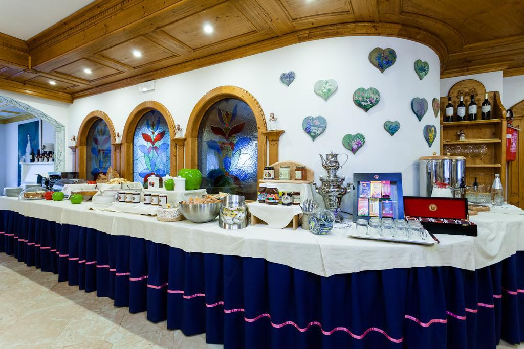 Vienna Hotel San Martino Di Castrozza