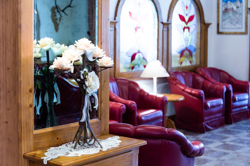 Vienna Hotel 3*
